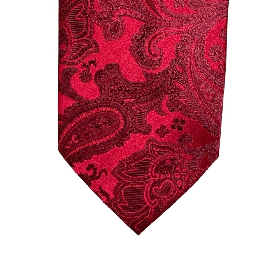 Donald J Trump Signature Collection Red Paisley Silk Necktie Hand Made Mens Tie